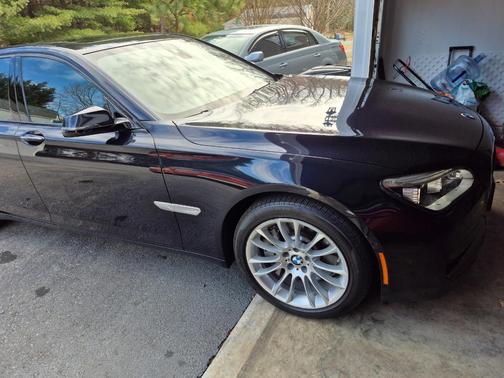 Blue 2015 BMW 750 i xDrive