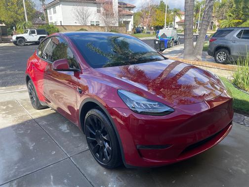 2023 Tesla Model Y Long Range
