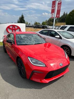 2024 Toyota GR86 Premium