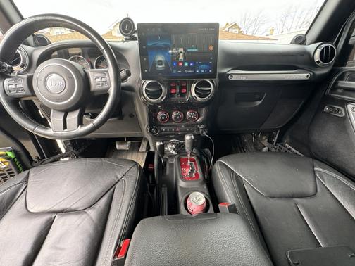 Black 2013 Jeep Wrangler Unlimited Rubicon