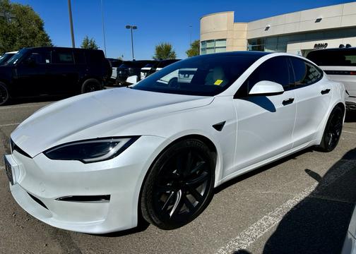 White 2023 Tesla Model S Plaid