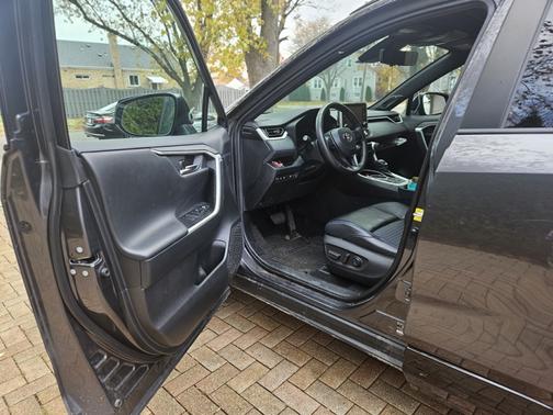 2020 Toyota RAV4 Hybrid XSE