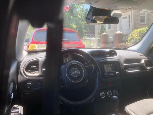 Black 2017 Jeep Renegade Latitude