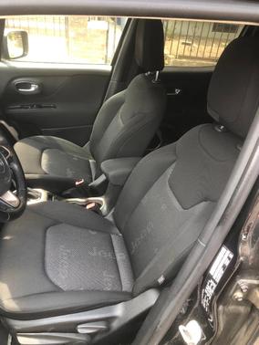 Black 2017 Jeep Renegade Latitude