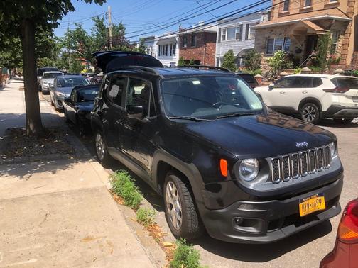 Black 2017 Jeep Renegade Latitude