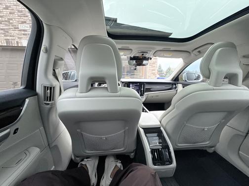 2018 Volvo S90 T5 Momentum