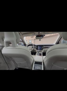 2018 Volvo S90 T5 Momentum