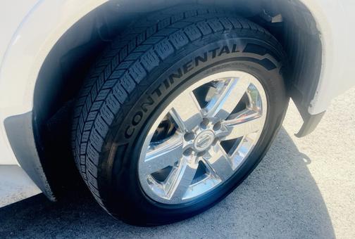 2010 Nissan Armada Platinum