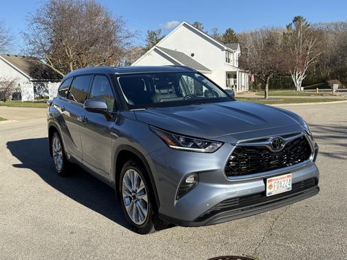 2022 Toyota Highlander Limited