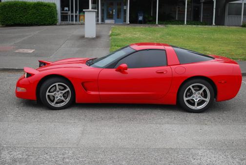 2001 Chevrolet Corvette Base