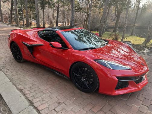 Red 2024 Chevrolet Corvette Z06 w/1LZ