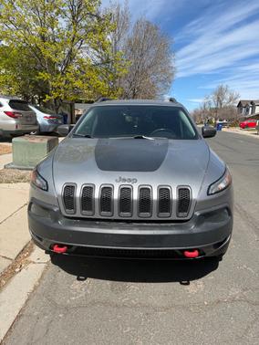 Silver 2015 Jeep Cherokee Trailhawk
