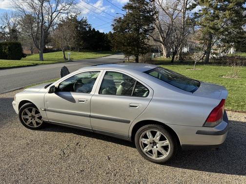 Silver 2002 Volvo S60 2.4