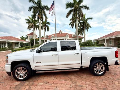 White 2017 Chevrolet Silverado 1500 High Country