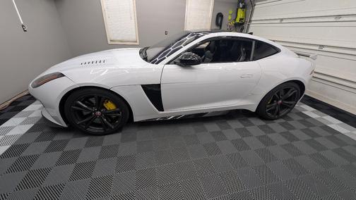 White 2017 Jaguar F-TYPE SVR