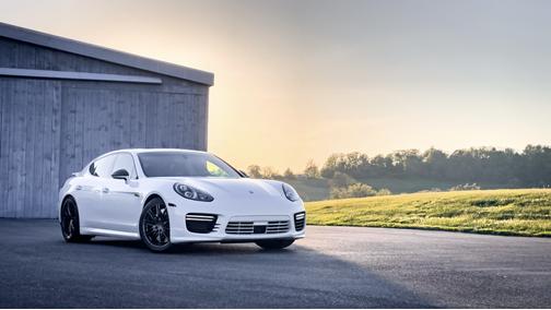 Photo 1 of 23 of 2015 Porsche Panamera Turbo S