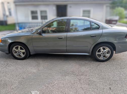 2003 Pontiac Grand Am SE 1