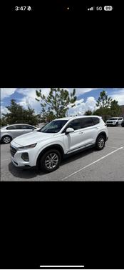 White 2019 Hyundai SANTA FE SE 2.4