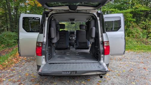 Silver 2006 Honda Element EX-P