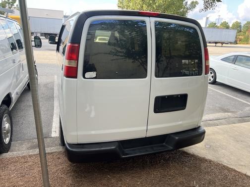 2009 GMC Savana 1500 Base