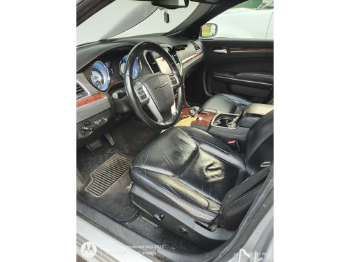2012 Chrysler 300 Limited