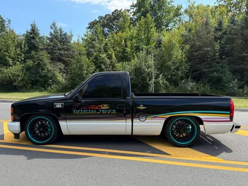 Black 1993 Chevrolet 1500 Sportside