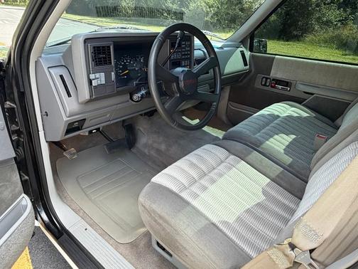 Black 1993 Chevrolet 1500 Sportside