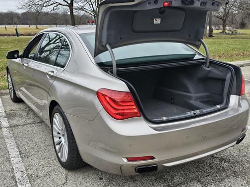 2012 BMW 750 Li xDrive