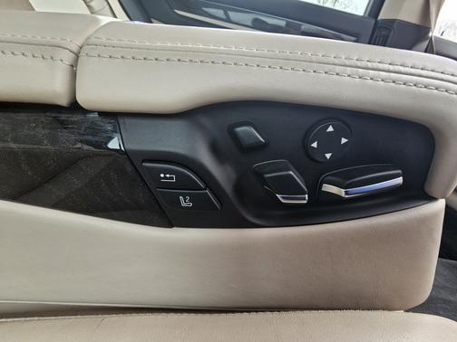2012 BMW 750 Li xDrive