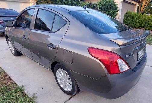 2013 Nissan Versa 1.6 S+