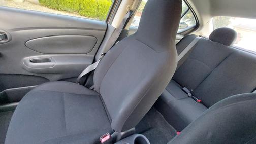 2013 Nissan Versa 1.6 S+