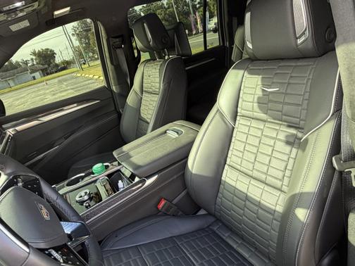 2025 Cadillac Escalade ESV V-Series