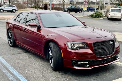 2023 Chrysler 300 C