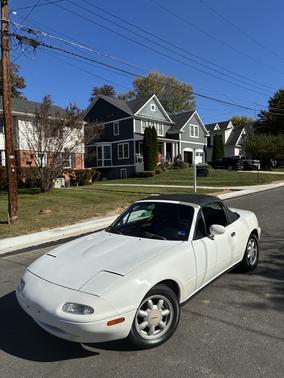 White 1992 Mazda MX-5 Miata Base