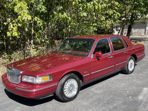 1997 Lincoln Town Car Cartier Designer