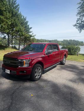 Red 2018 Ford F-150 XLT