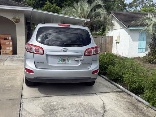 Silver 2010 Hyundai SANTA FE GLS