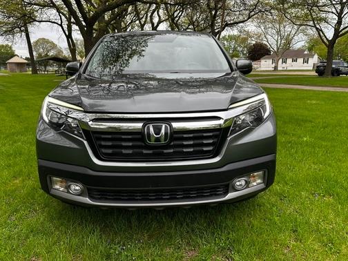 Gray 2018 Honda Ridgeline RTL-E