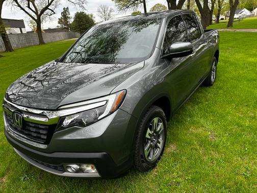 Gray 2018 Honda Ridgeline RTL-E