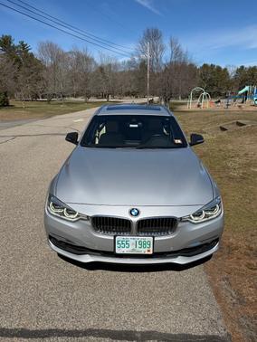 2019 BMW 330 i xDrive