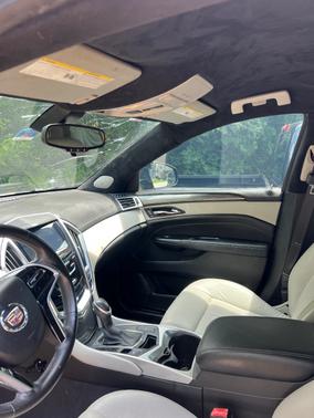Black 2016 Cadillac SRX Standard