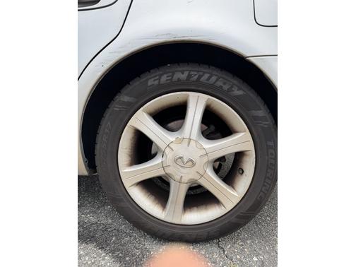 2002 INFINITI I35 Base