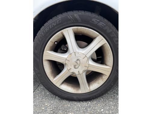 2002 INFINITI I35 Base