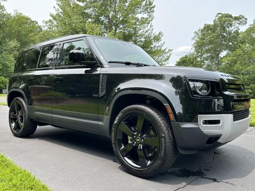 2024 Land Rover Defender 110 P300 S