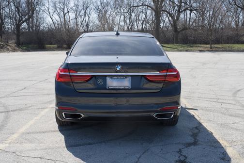 Gray 2017 BMW 740 i xDrive