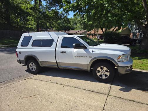 White 2011 Dodge Ram 1500 SLT