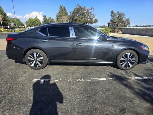 2021 Nissan Altima 2.5 SV