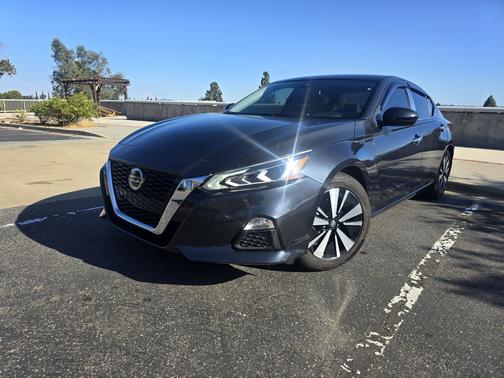 2021 Nissan Altima 2.5 SV
