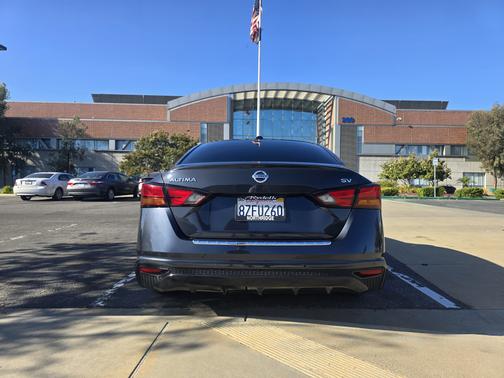 2021 Nissan Altima 2.5 SV