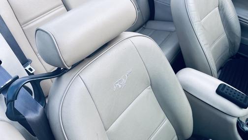 2004 Ford Mustang Base